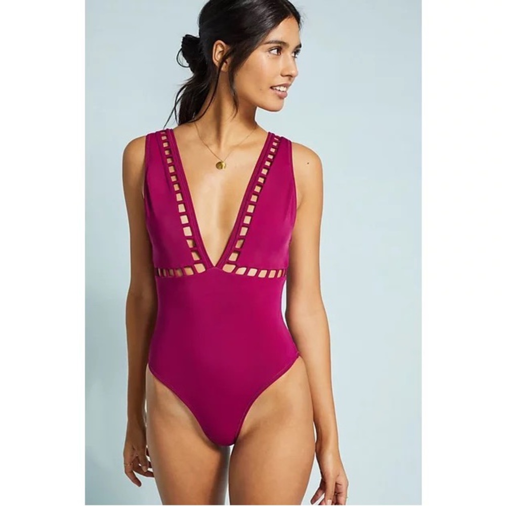 Oye swimwear Ella plunging one piece size Xs perfect condition worn once